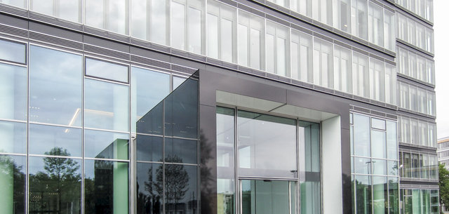 maxCologne - Eingangskubus